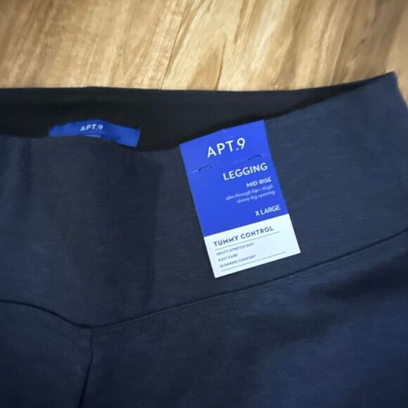 Apt. 9 Tummy Control Legging Size XL NWT - Picture 3 of 4
